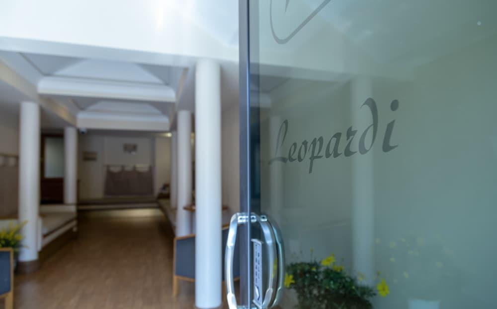 Hotel Leopardi Napoli Bagian luar foto