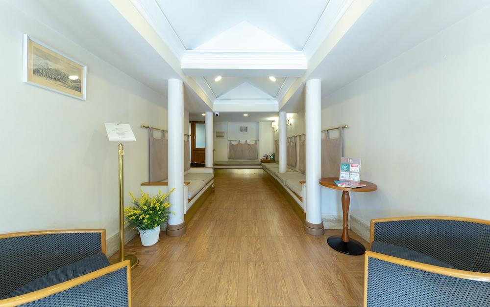 Hotel Leopardi Napoli Bagian luar foto