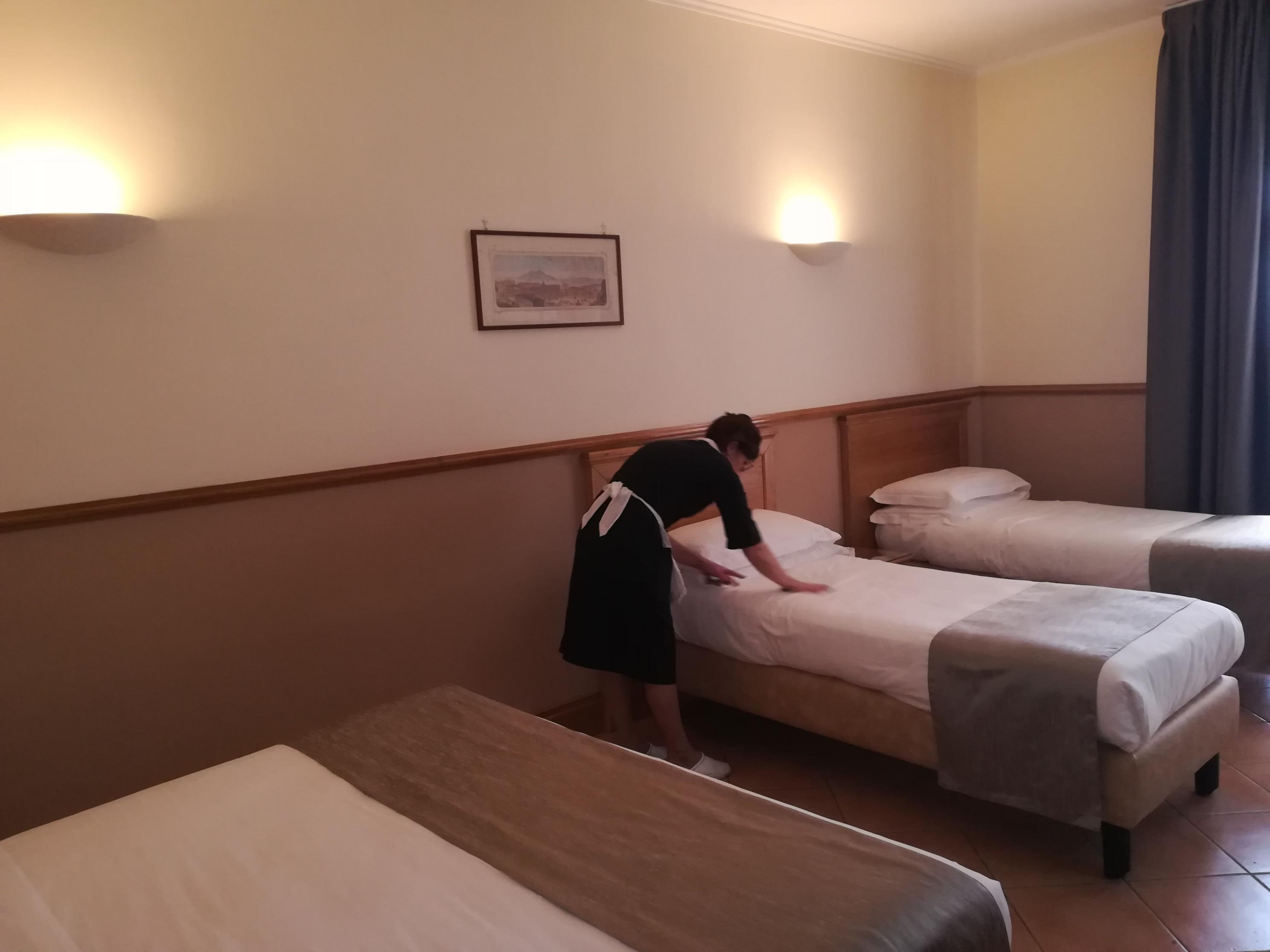 Hotel Leopardi Napoli Bagian luar foto