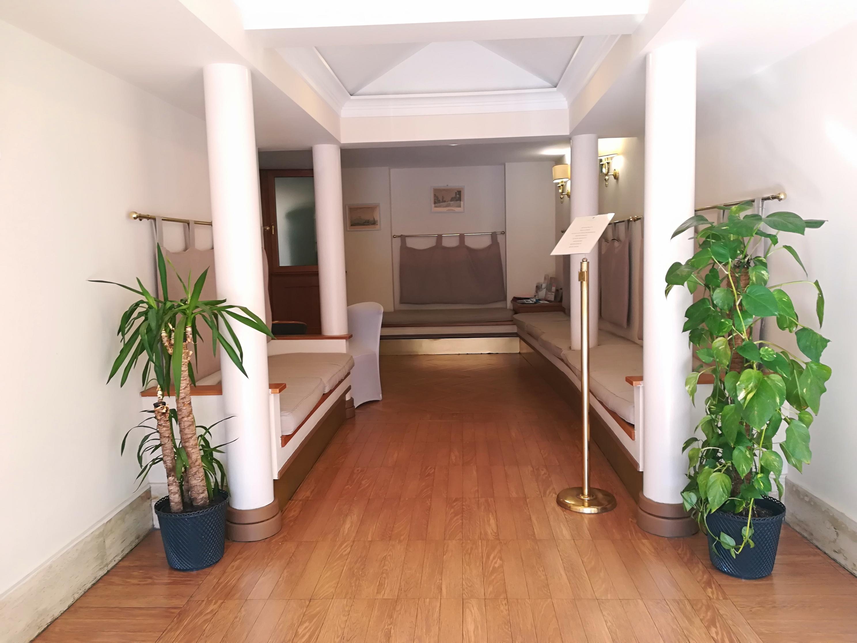 Hotel Leopardi Napoli Bagian luar foto