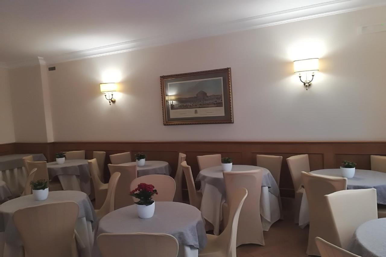 Hotel Leopardi Napoli Bagian luar foto