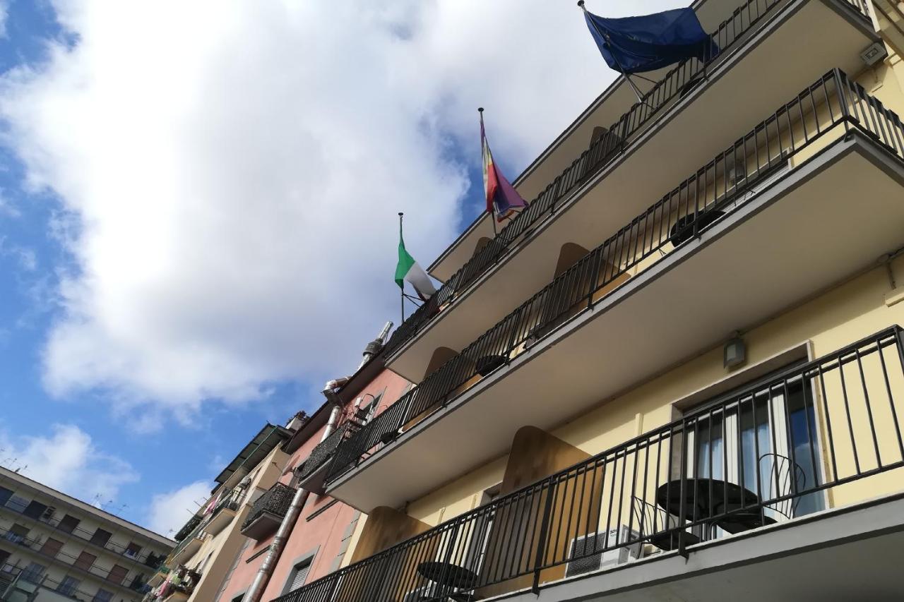 Hotel Leopardi Napoli Bagian luar foto