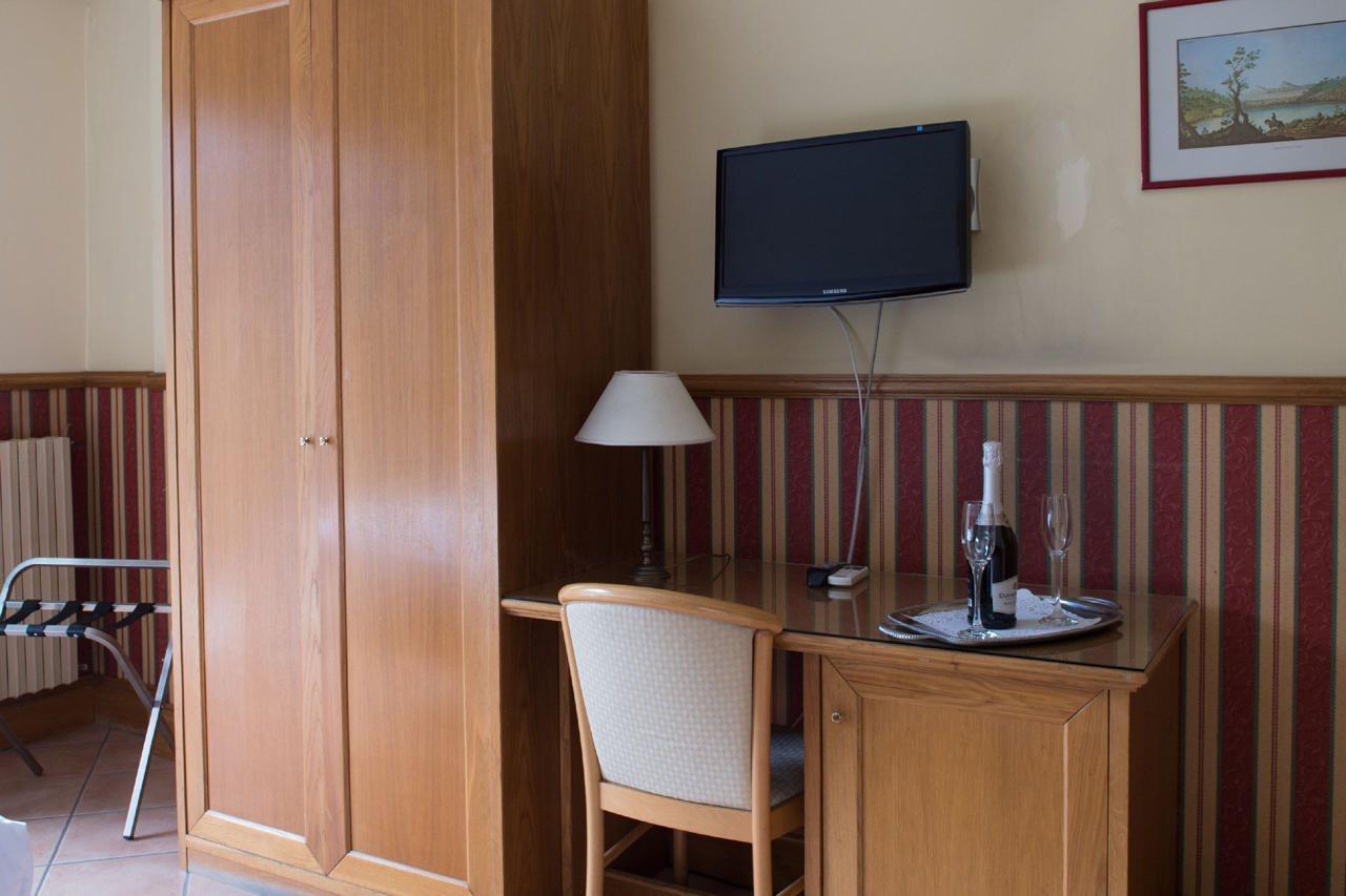 Hotel Leopardi Napoli Bagian luar foto