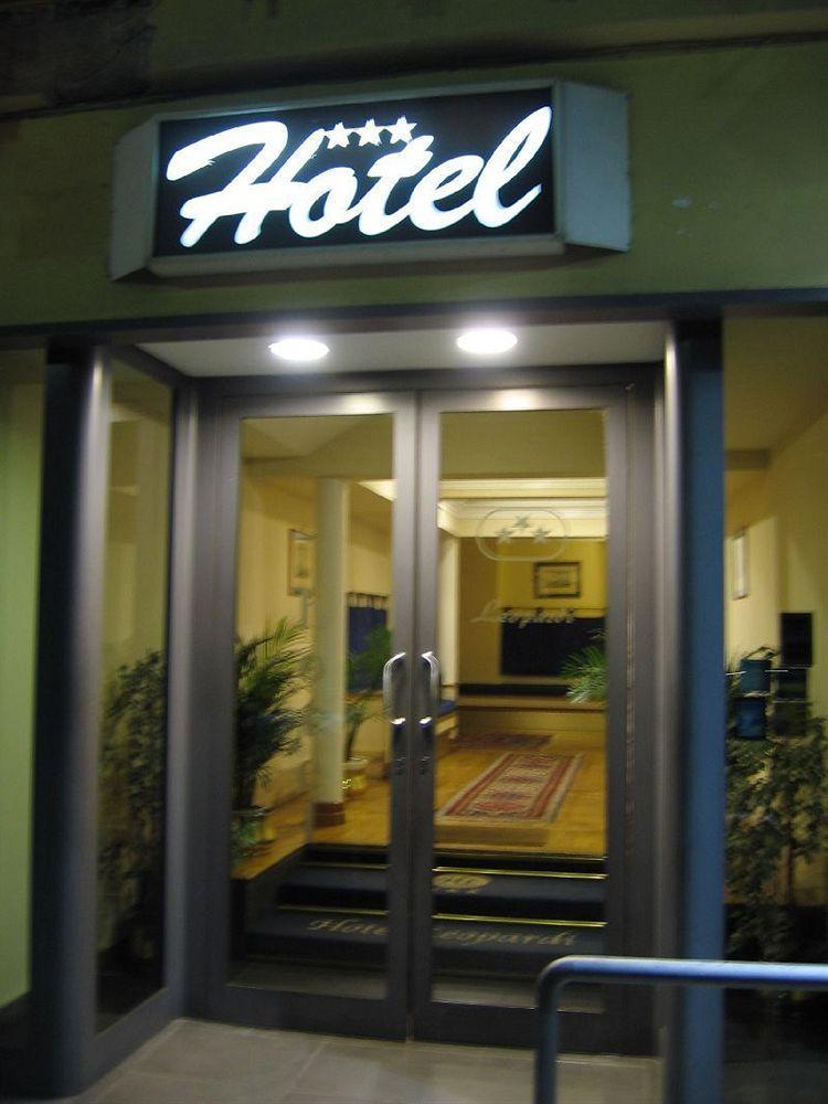 Hotel Leopardi Napoli Bagian luar foto