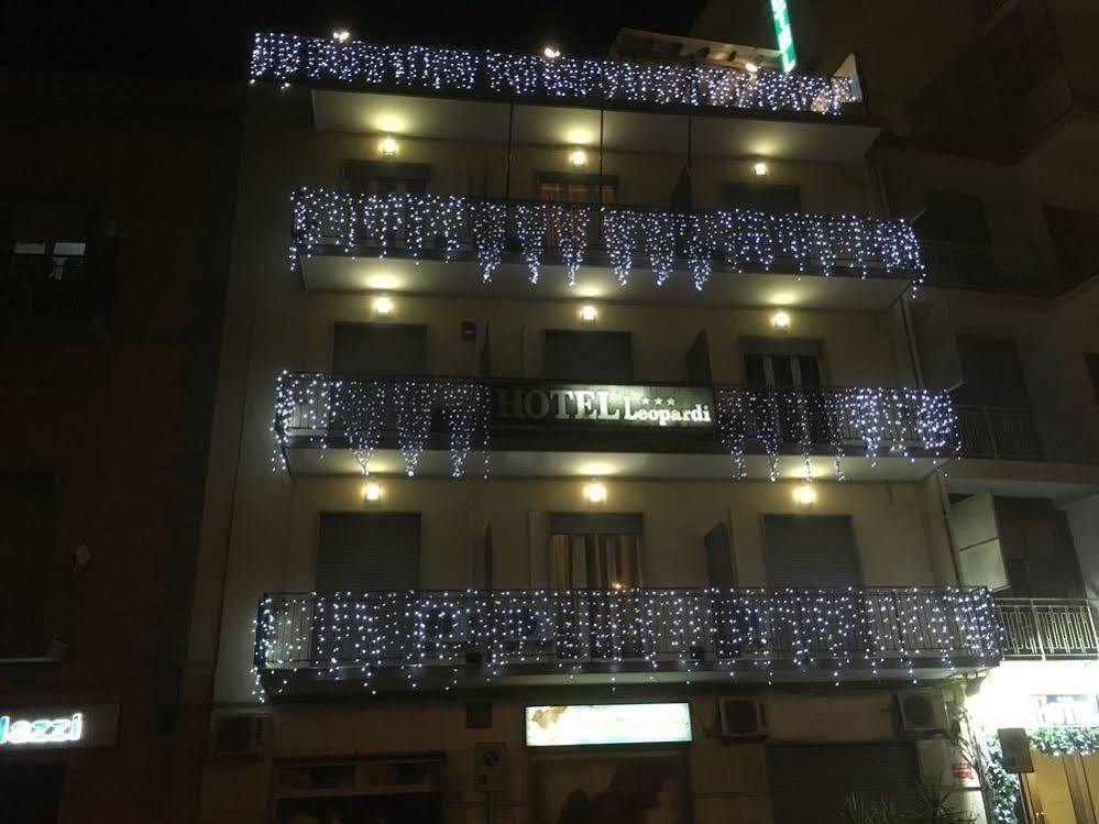 Hotel Leopardi Napoli Bagian luar foto