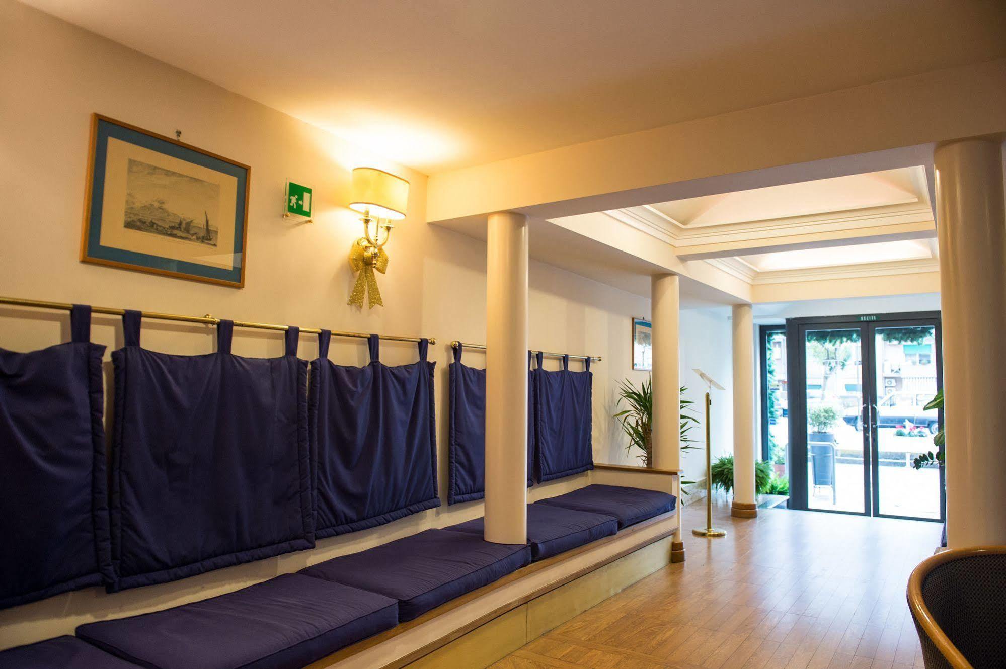 Hotel Leopardi Napoli Bagian luar foto