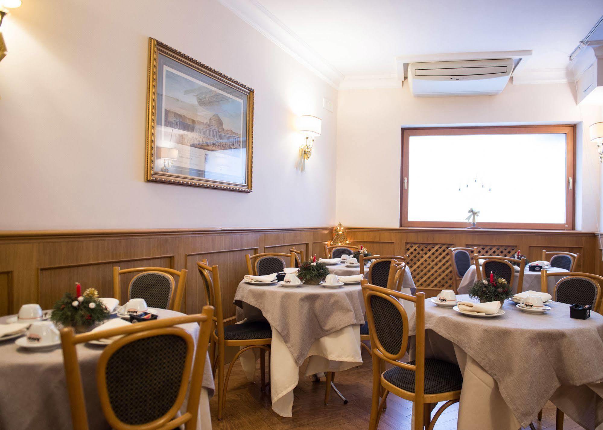 Hotel Leopardi Napoli Bagian luar foto