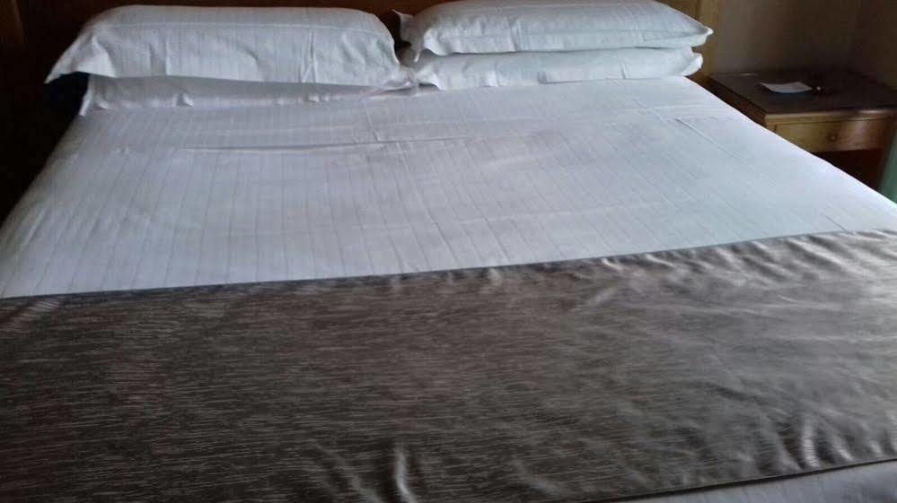 Hotel Leopardi Napoli Bagian luar foto